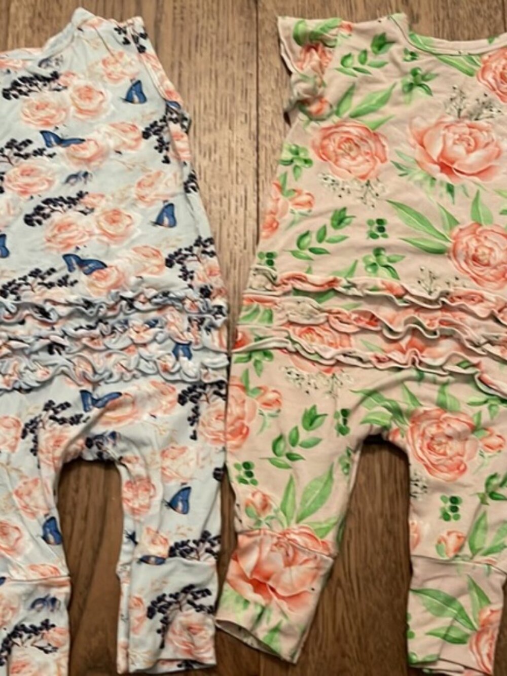 LEV baby Rompers - Picture 4 of 4